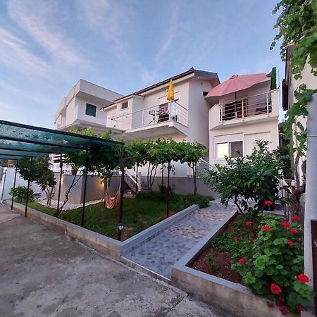 Apartments Marina Утєха Екстер'єр фото