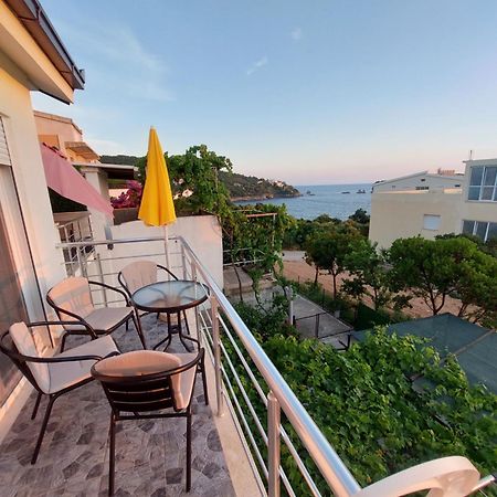 Apartments Marina Утєха Екстер'єр фото