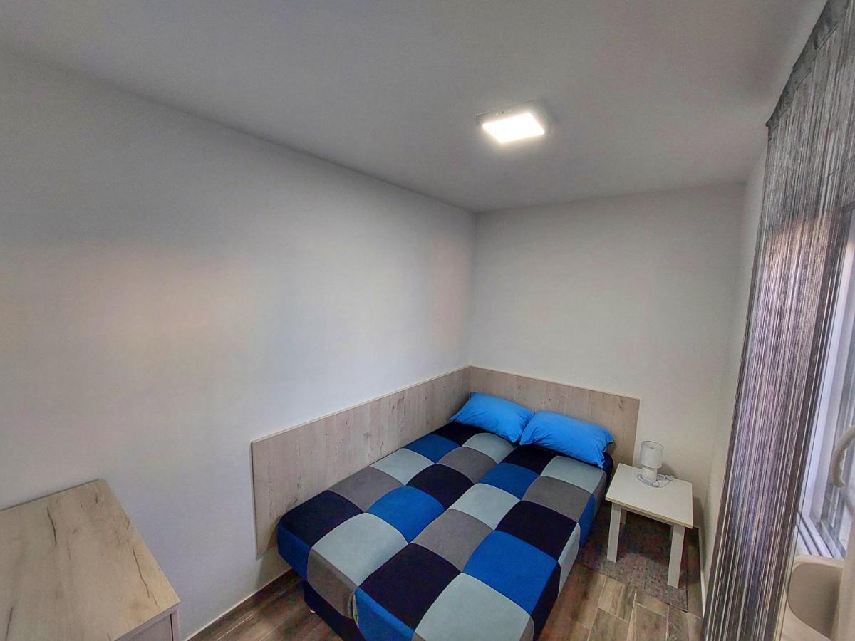 Apartments Marina Утєха Екстер'єр фото